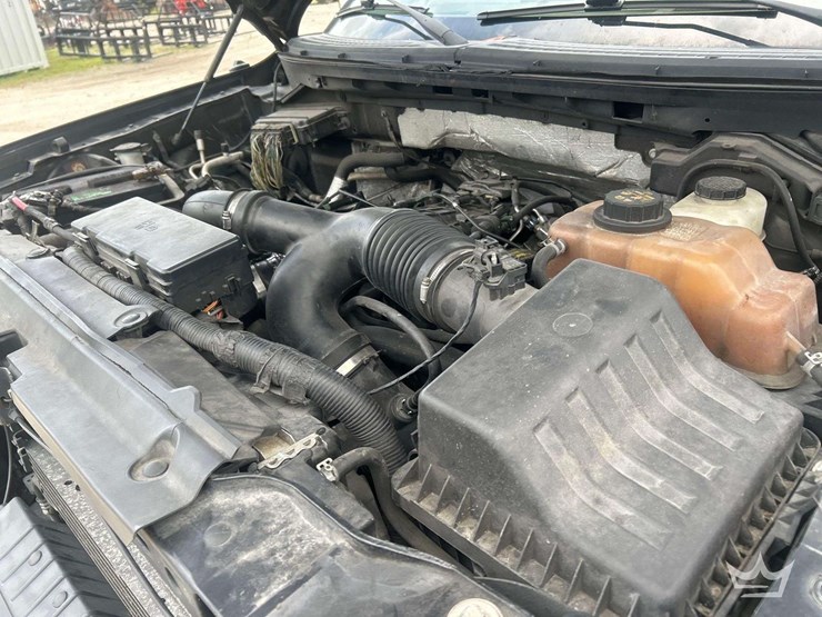 2013-ford-f150-image-8