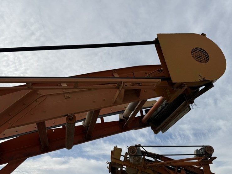 john-deere-8-image-18