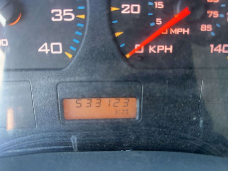 2004-international-4400-image-27