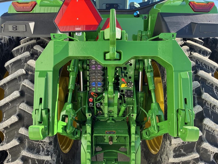 2024-john-deere-8r-410-image-29