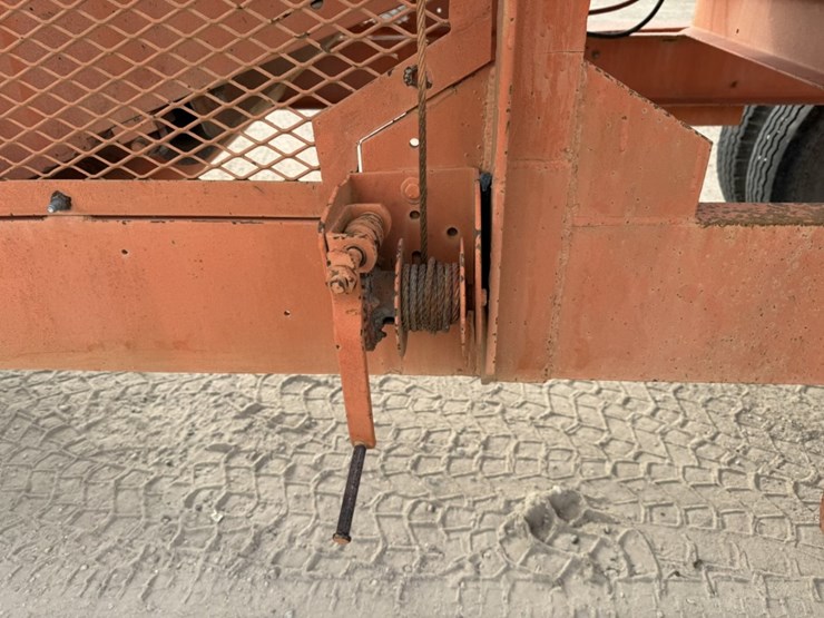 john-deere-8-image-35