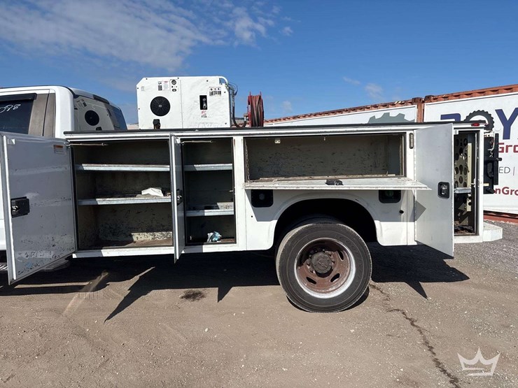 2017-ford-f450-image-22