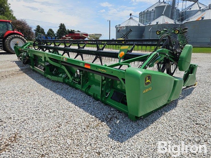 2013-john-deere-635fd-image-5