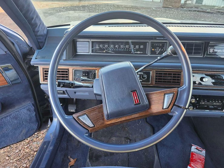 1985-oldsmobile-ninety-eight-regency-image-69