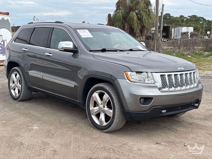 2012-jeep-grand-cherokee-image-2