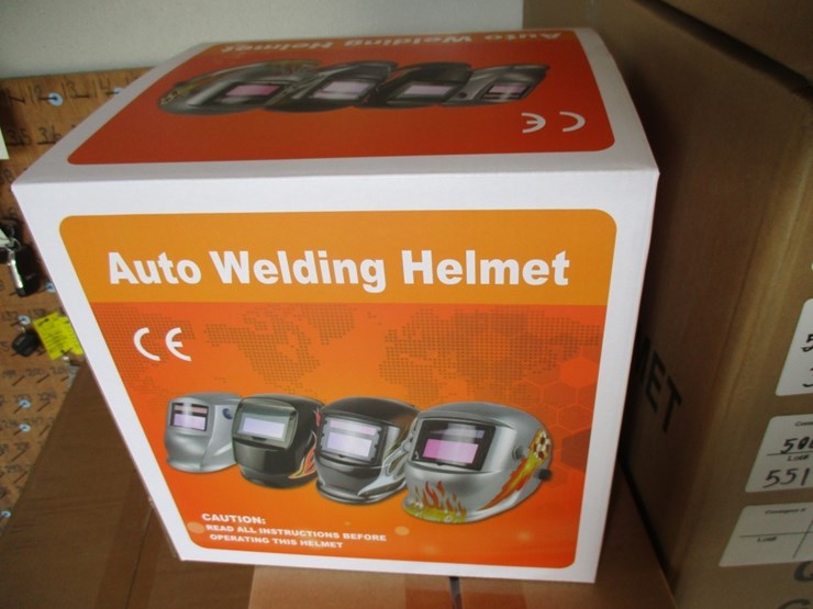 new-unused-auto-darkening-welding-helmet-image-1
