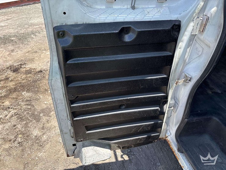 2006-chevrolet-express-3500-image-30