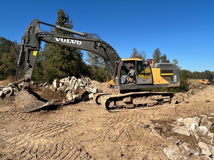 2018-volvo-ec350el-image-2