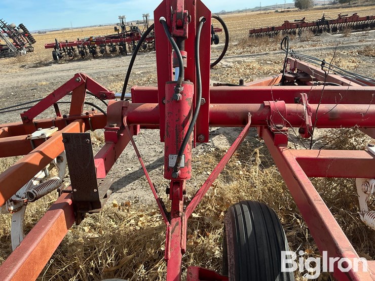 wilrich-30'-field-cultivator-image-14