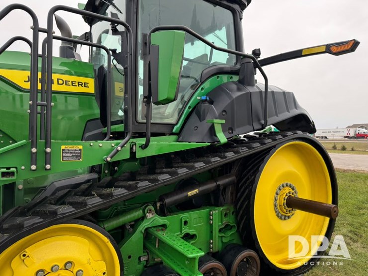 2022-john-deere-8rt-370-image-22