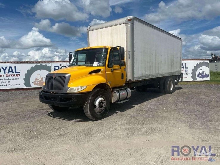 2019-international-durastar-4300-image-1