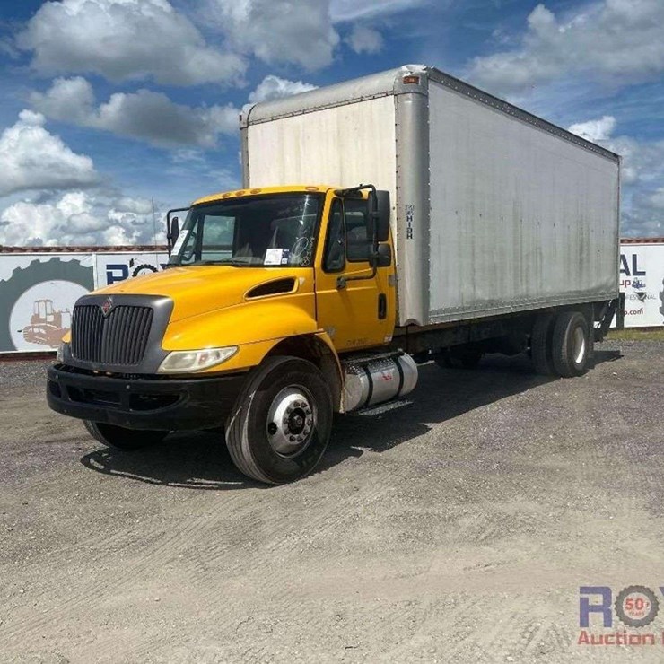 2019 INTERNATIONAL DURASTAR 4300