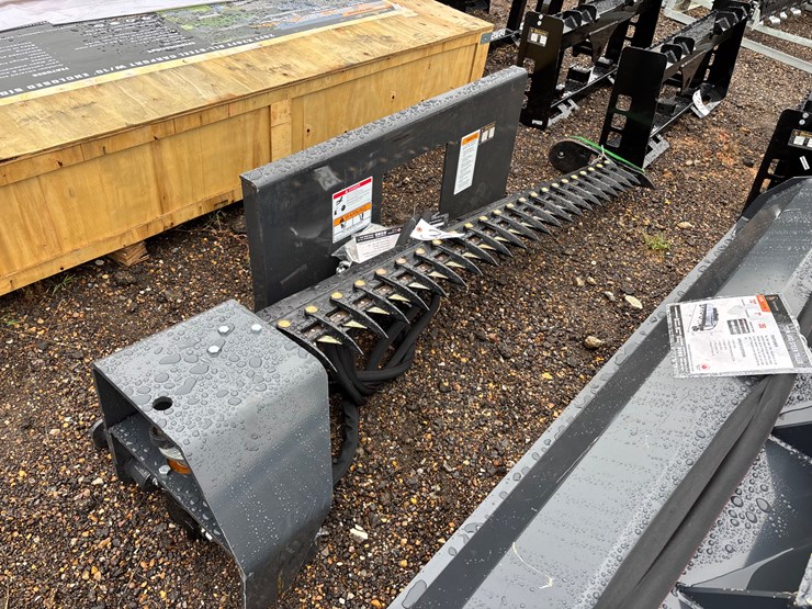 #30-•-wolverine-skid-steer-sickle-mower-image-2