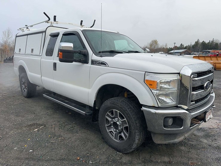 2012-ford-f350-xlt-image-3