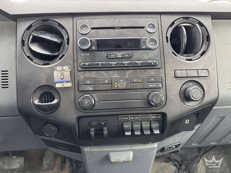 2012-ford-f550-image-11