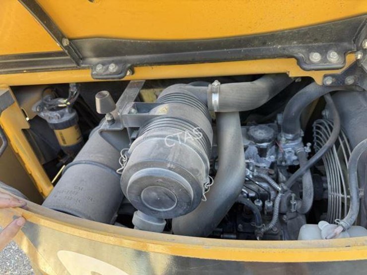 2011-caterpillar-302.5-image-18