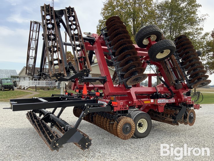 2025-mcfarlane-incite-tc-5124-drb-23'-5"-vertical-tillage-machine-image-5