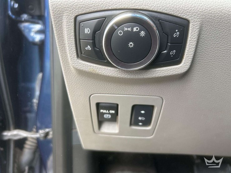 2017-ford-f150-image-14