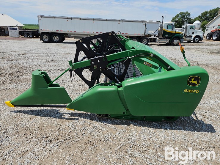 2013-john-deere-635fd-image-8