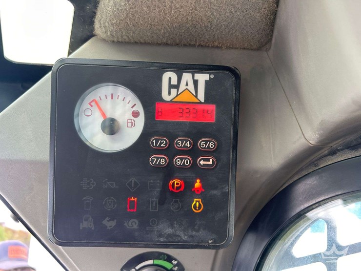 2018-caterpillar-287d-image-29