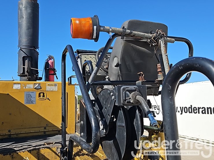 2012-caterpillar-ap-655d-image-34