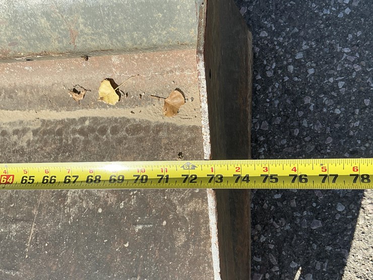 2012-bobcat-s650-image-9