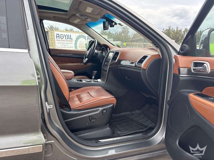 2012-jeep-grand-cherokee-image-22