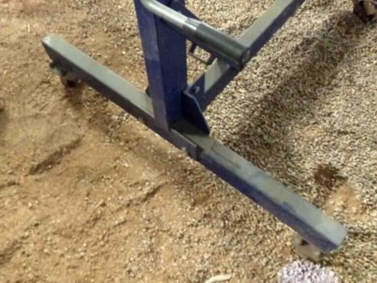 napa-1000lb-engine-stand-image-2