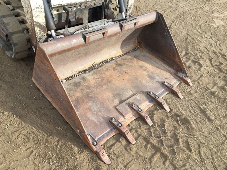 2023-bobcat-t450-image-11