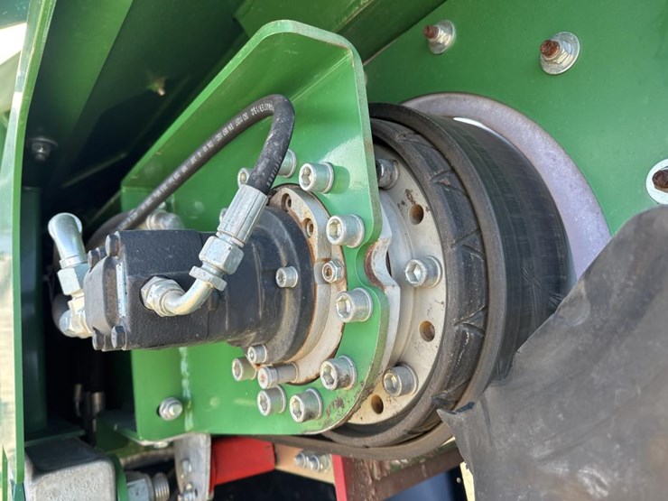 2021-mccloskey-r155-image-56