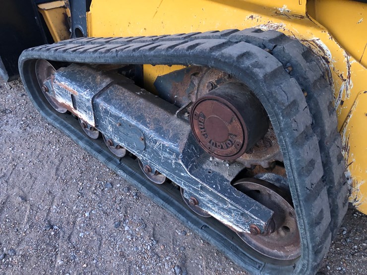 2021-deere-325g-image-8