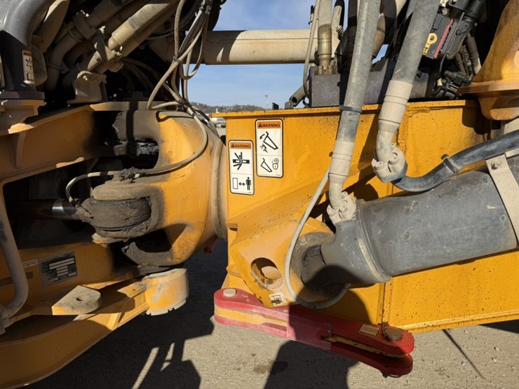 2020-volvo-a45g-image-15