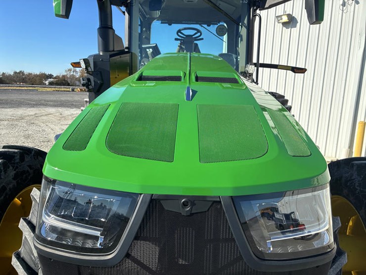 2024-john-deere-8r-410-image-17