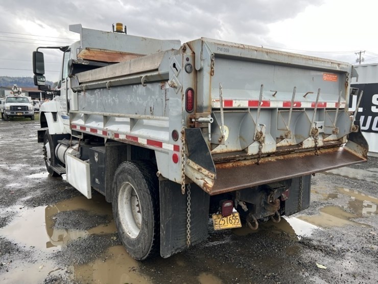 2013-international-7500-s/a-dump-truck-image-6