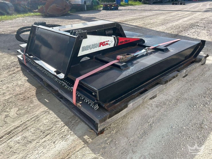 2025-brushfox-hd-78std-78in-rotary-brush-cutter-skid-steer-attachment-image-3