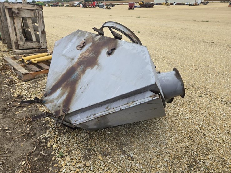 #5934-•-6-hole-8"-grain-distributor-image-4