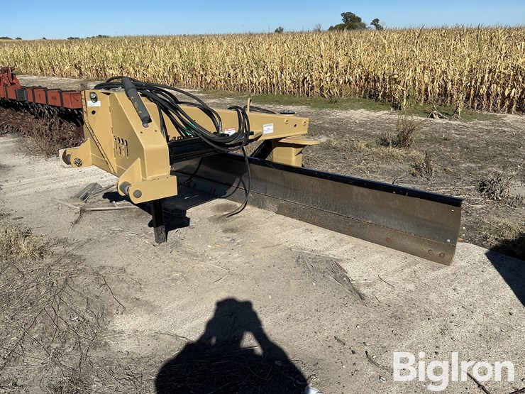 land-pride-3-pt-6-way-hydraulic-blade-image-1