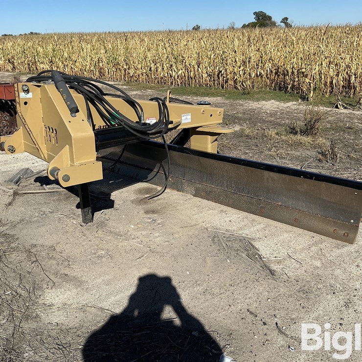 Land Pride 3-Pt 6 Way Hydraulic Blade