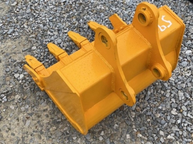 giyi-cat-305-24"-bucket-image-2