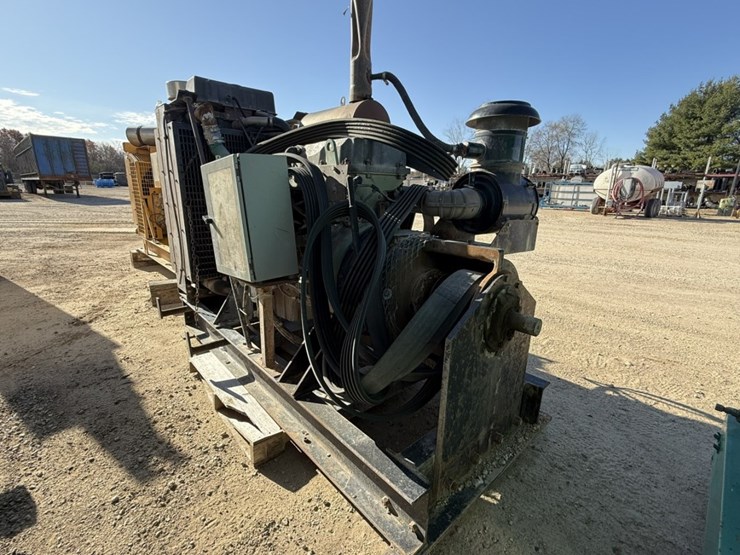 #1915-•-volvo-penta-twin-disc-pto-generator-image-3