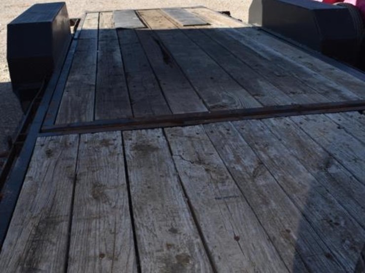 2016-20'-big-tex-tilt-gooseneck-trailer-w/-winch-(controller-and-key-to-too-image-10