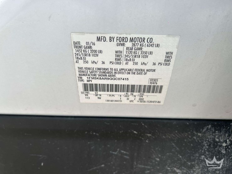 2016-ford-explorer-image-5