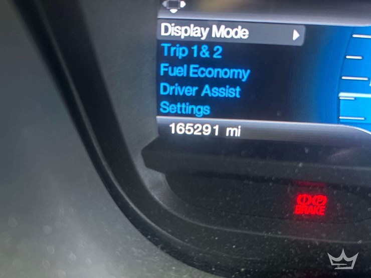 2015-ford-explorer-image-38