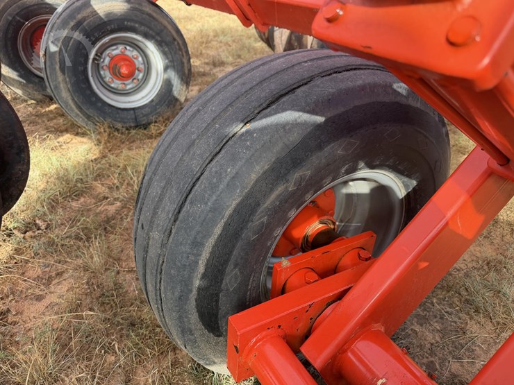 kuhn-krause-8200-36-image-11