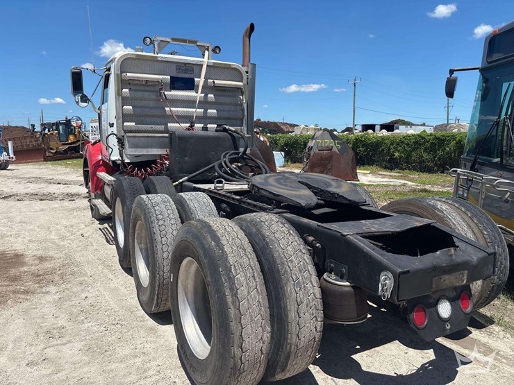 2007-western-star-4900-image-5