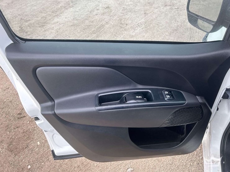 2021-ram-promaster-city-image-10