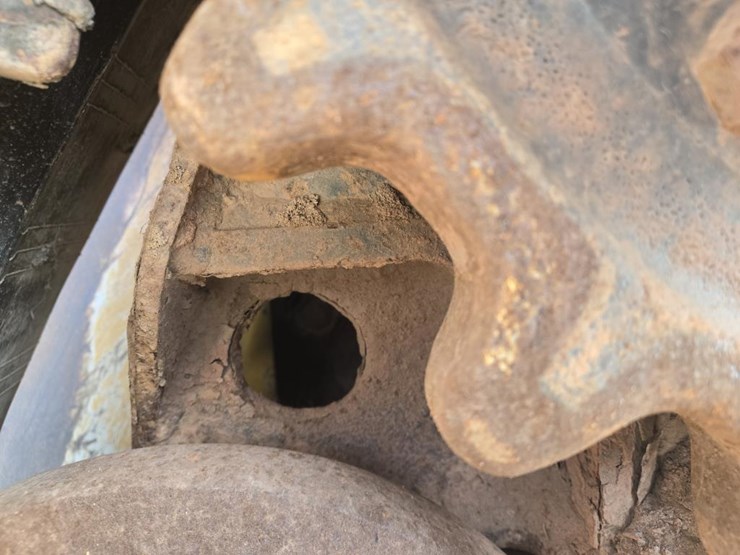 john-deere-329d-image-44