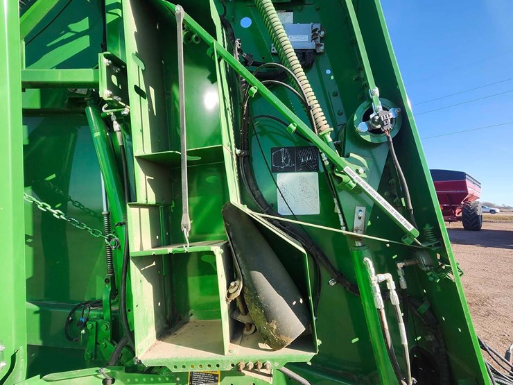 2021-john-deere-560r-image-25