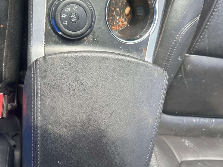 2015-ford-explorer-image-6