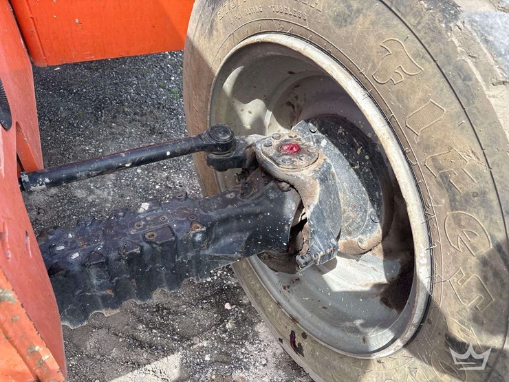 2017-sky-trak-6036-image-33